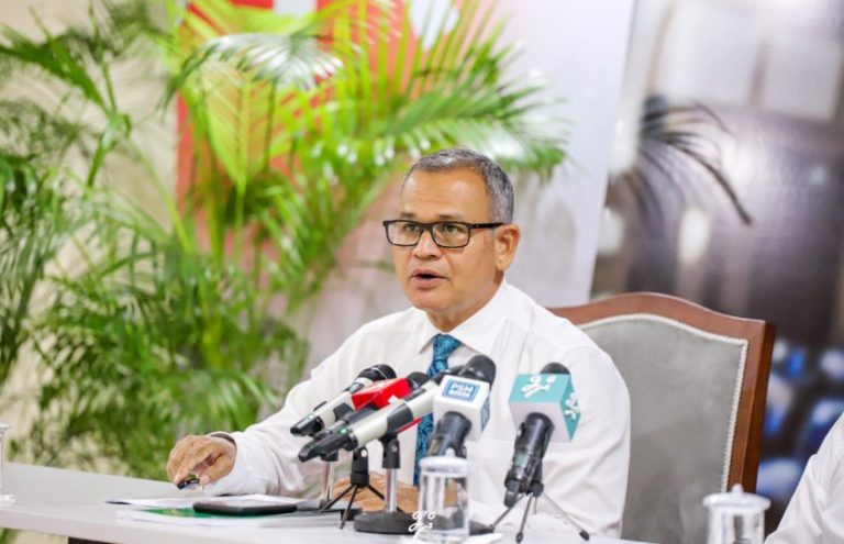 އިންތިހާބުތައް އިރުއިރުކޮޅާ ބާއްވާތީ ރައީސްއަށް އެކަށީގެންވާ ގޮތަށް ވެރިކަންކުރަން ފުރުސަތު ނުލިބޭ: އާދަމް ޝަރީފް