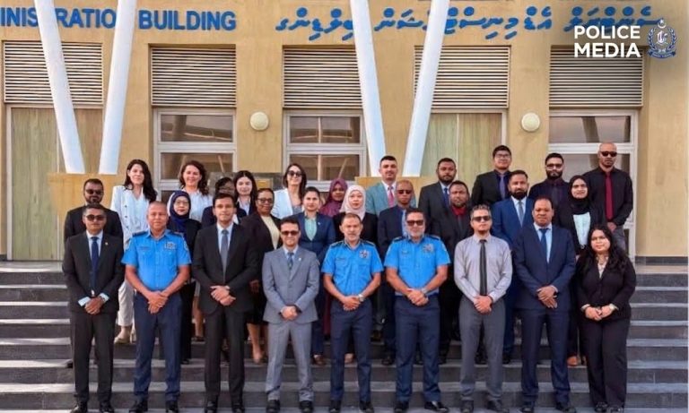 އިންޓަރޕޯލްގެ”އިންސްޓްރަކްޓަރ ޑިވެލޮޕްމަންޓް ކޯސް “ނޭޝަނަލް ކޮލެޖް އޮފް ޕޮލިސިންގް އެންޑް ލޯ އެންފޯސްމަންޓްގެ އައްޑޫ ކެމްޕަހުގައި ފަށައިފި