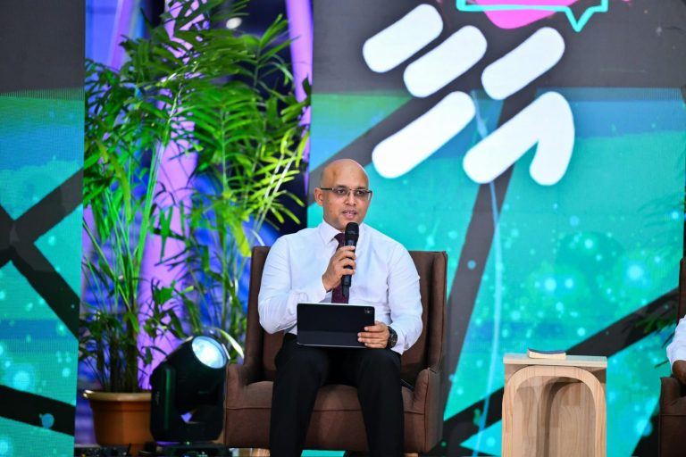 މިވަގުތުވެސް 1،273 މަޝްރޫޢެއް ކުރިއަށް އެބަދޭ، ފައިސާ ވަނީ ހަމަޖެހިފައި: މާލީ ވަޒީރު