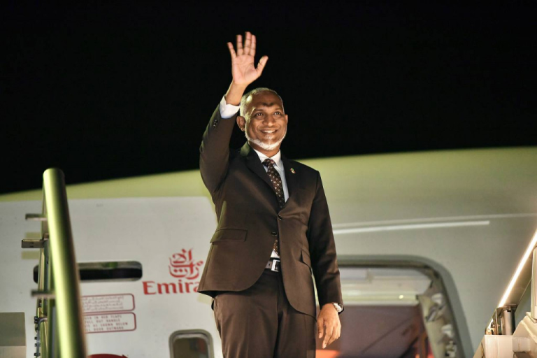 ރައީސްގެ ޕާކިސްތާނު ދަތުރުފުޅު: 12 އެއްބަސްވުމެއްގައި ސޮއިކުރެއްވުމަށް ވަނީ ހަމަޖެހިފައި